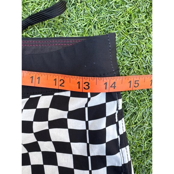 Vans Checkered Black & White Boardshorts Mens 27/14 Classic Fit Drawstring Closu - Picture 8 of 8